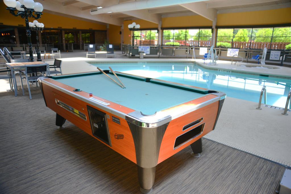נורת' צ'רלסטון Charleston Airport Hotel מתקנים תמונה