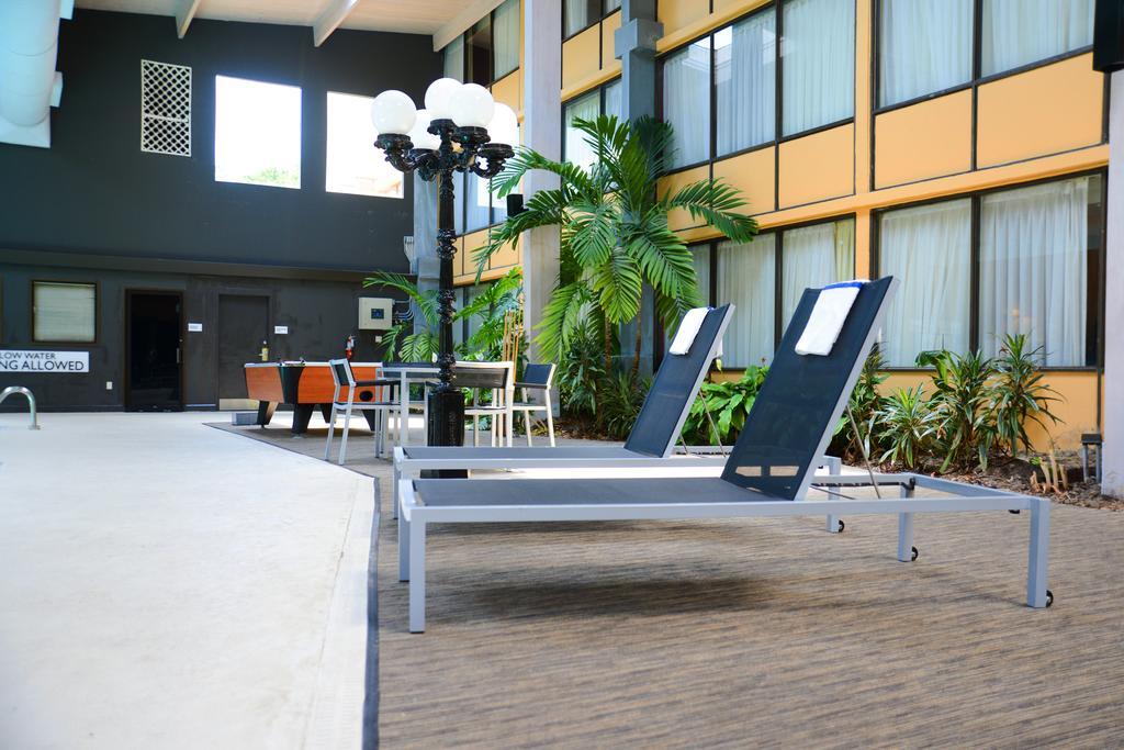 נורת' צ'רלסטון Charleston Airport Hotel מתקנים תמונה