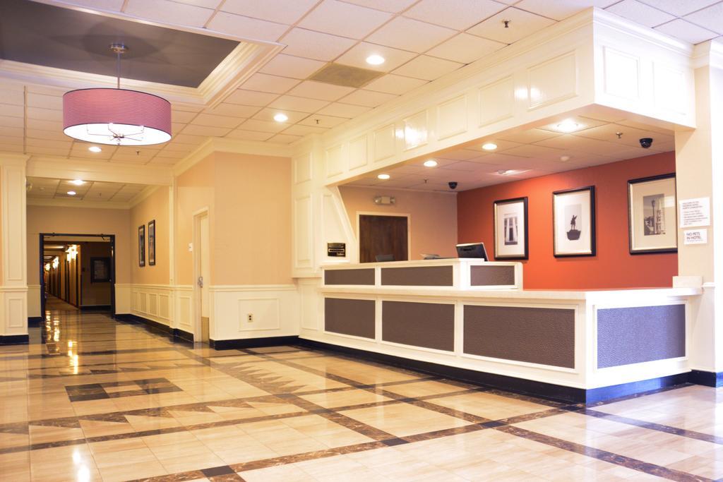 נורת' צ'רלסטון Charleston Airport Hotel מראה פנימי תמונה