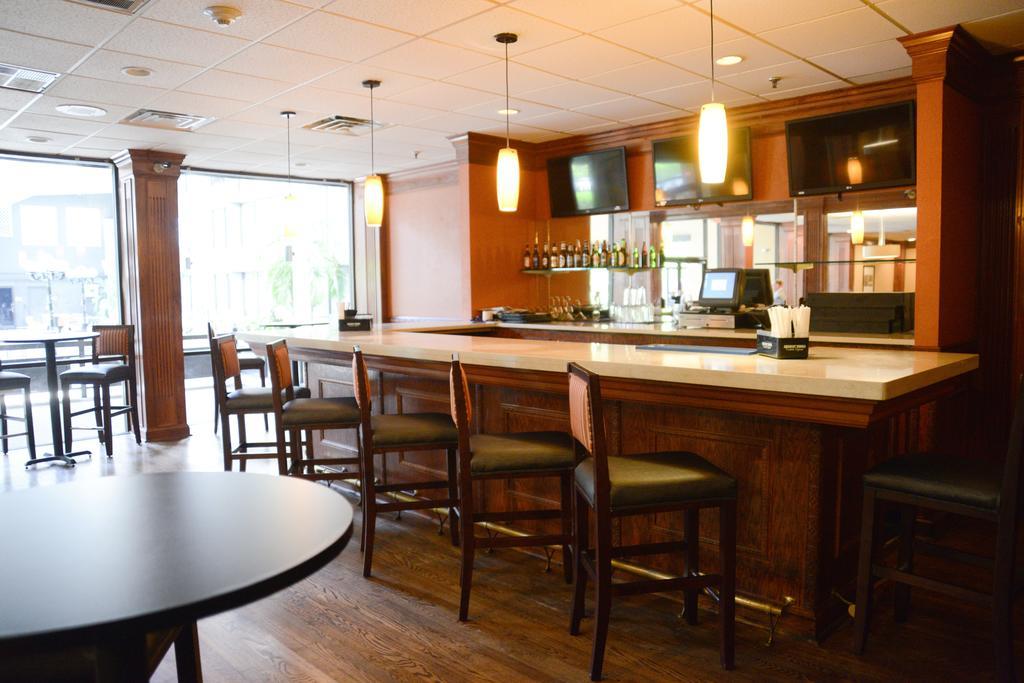 נורת' צ'רלסטון Charleston Airport Hotel מסעדה תמונה