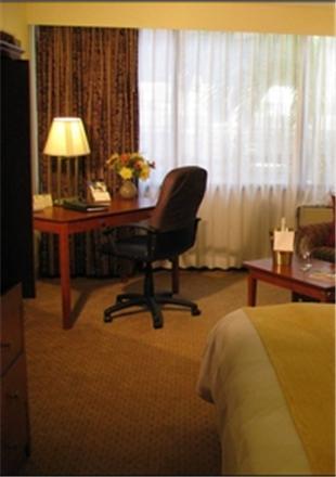 נורת' צ'רלסטון Charleston Airport Hotel חדר תמונה